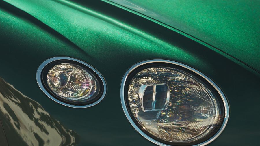Детали экстерьера Bentley Continental GT 2018 года  (WW) (фото 61 из 90)